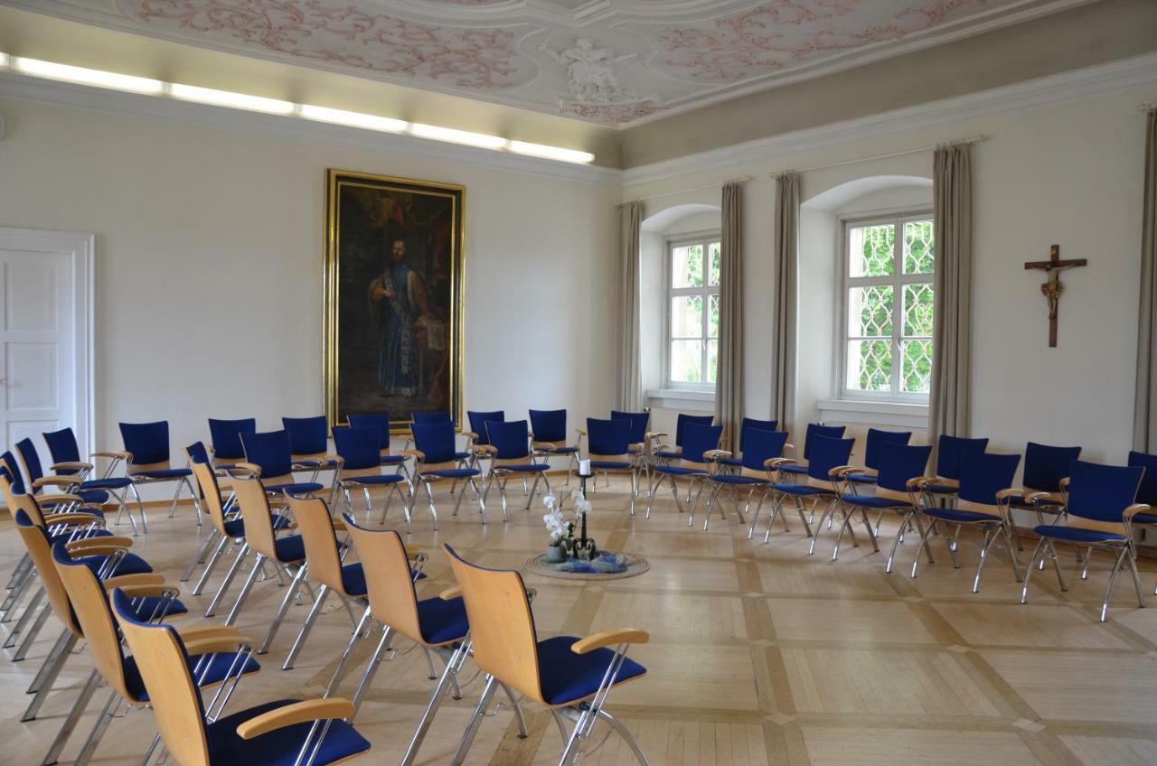 Kloster Plankstetten Gaste- Und Tagungshaus Berching Buitenkant foto